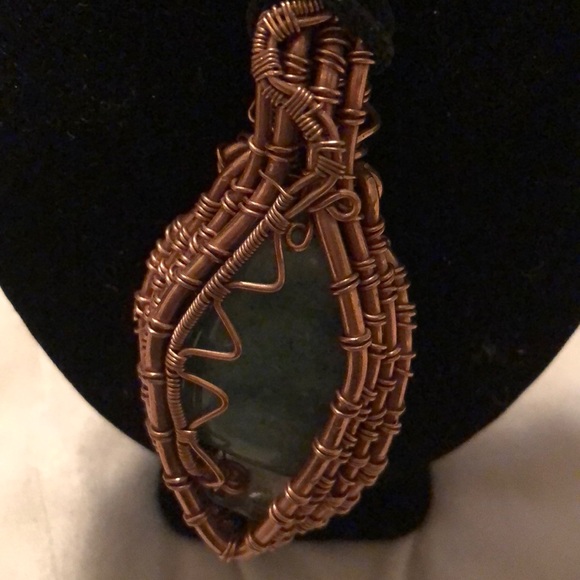 Copper pendant with Stones - Picture 2 of 2